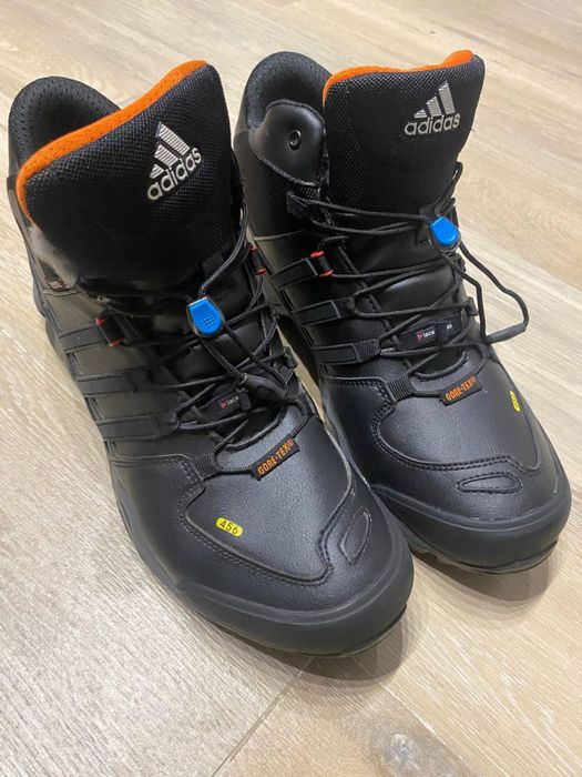 чорні чоловічі туристичні черевики Adidas Terrex Skychaser GORE-TEX