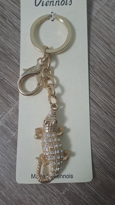 Прдам брелок на сумку