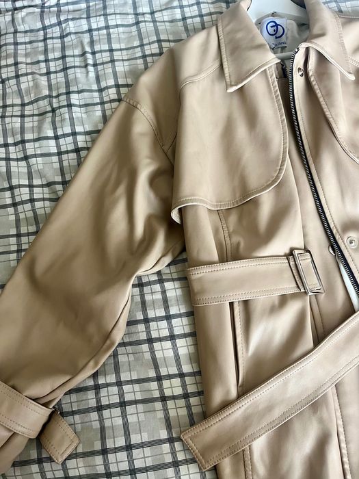 Шкіряна куртка бежева