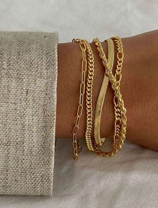 Zestaw 6 eleganckich złotych bransoletek damskich