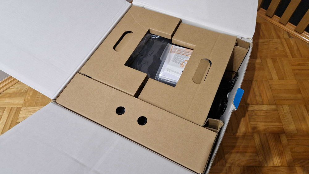 Głośniki LOGITECH Z906 5.1 cały zestaw plus adapter audio Bluetooth