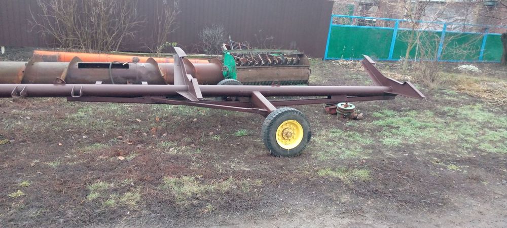 Прицеп для транспортування жатки комбайна