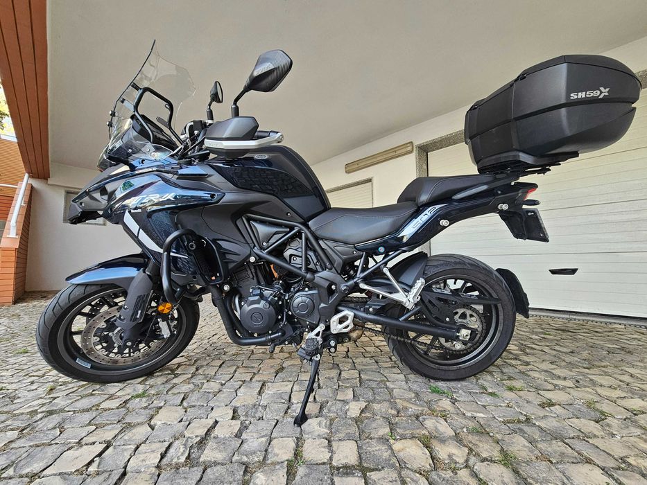 Benelli TRK 502 ABS de 2023 com 9.265 kms, garantia até Fevereiro 2026
