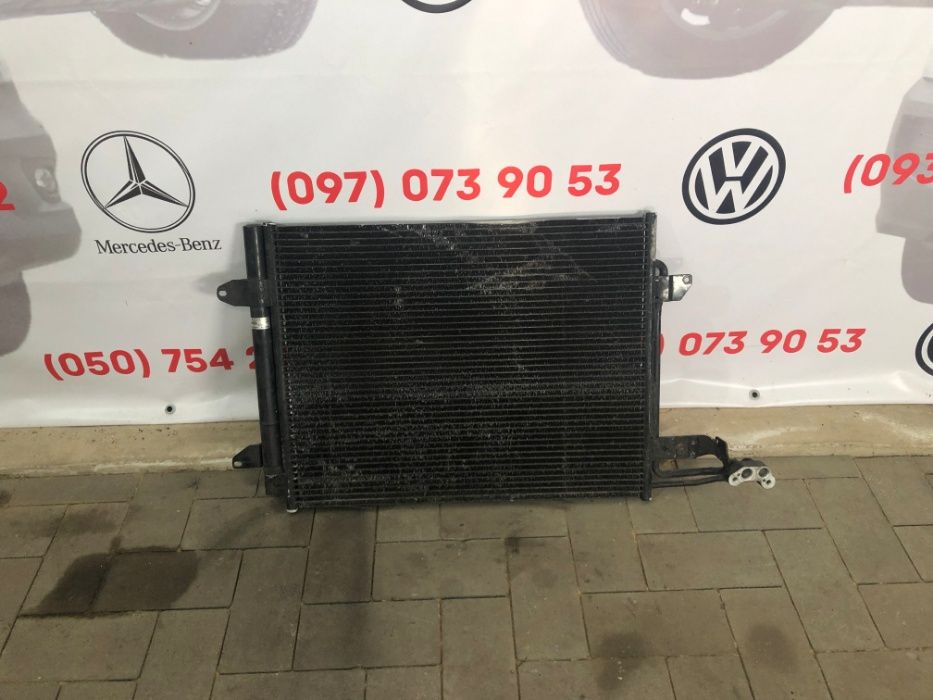 Радиатор VW Caddy Passat B6 Пасат Touran Golf Гольф 5 Jetta диффузор