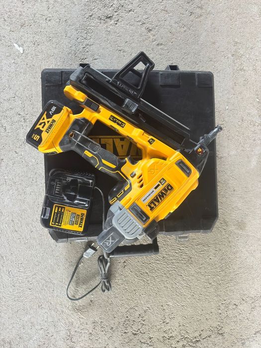 Dewhalt pregadora de betão DCN890P2QW