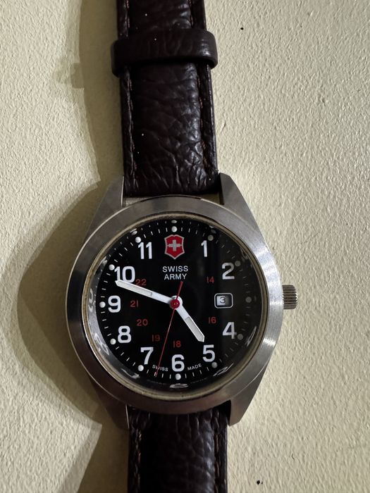 Годинник Victorinox