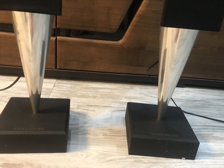 Bang&Olufsen Beolab 8000とヨーロッパの木製ケース Bang & Olufsen 8000用の木製カバーです BeoLab 8000 Wooden