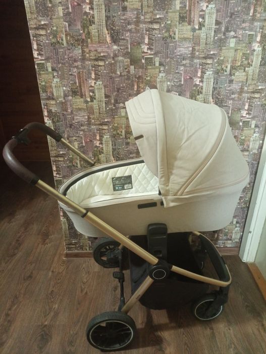 Коляска  2 в 1 Carrello Epica CRL-8510 Silver Grey