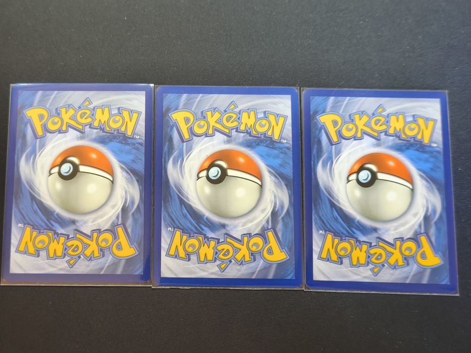 Várias Cartas Pokémon