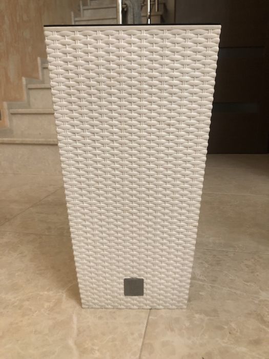 Продам кашпо / горшок для цветов Prosperplast Rato Square