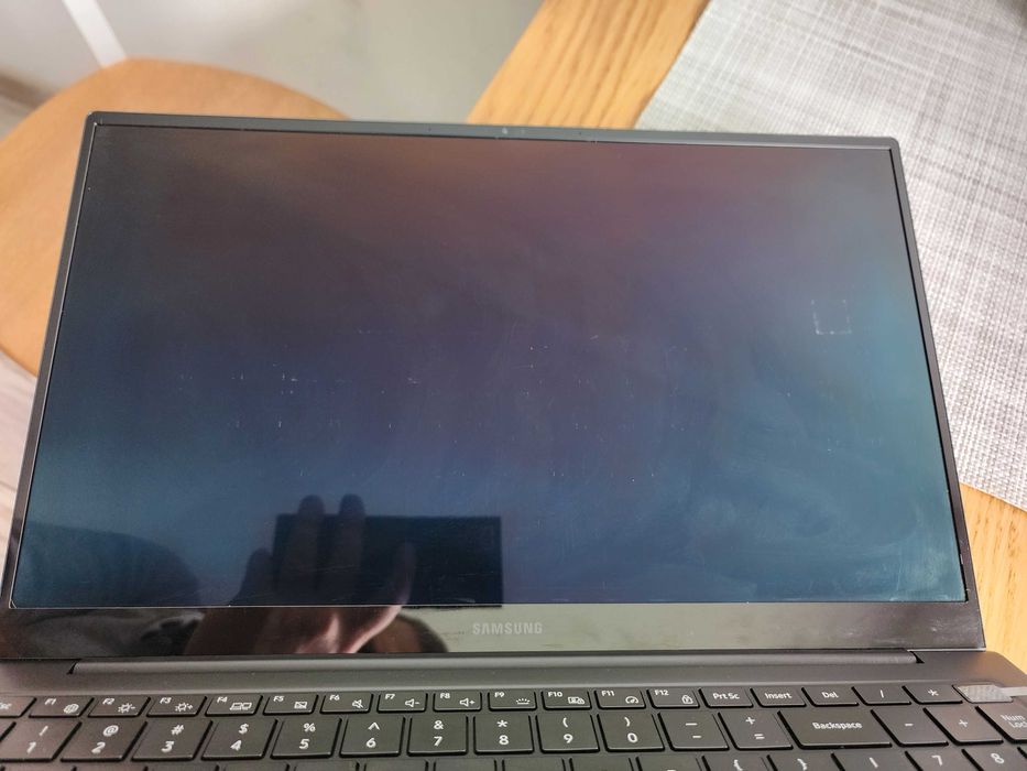 Samsung Galaxy Book Pro 15.6" AMOLED Intel i7-1165G7 16GB 512GB