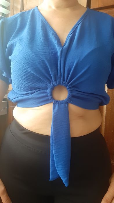 Camisola azul turquesa