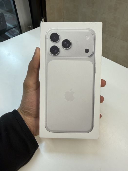 17 pro max 256gb Novo!