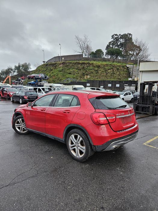 Mercedes-Benz GLA 200 CDi de 2014 para peças