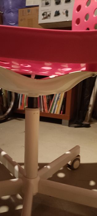Cadeia IKEA menina