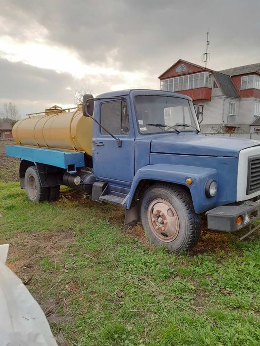 Молоковоз продам