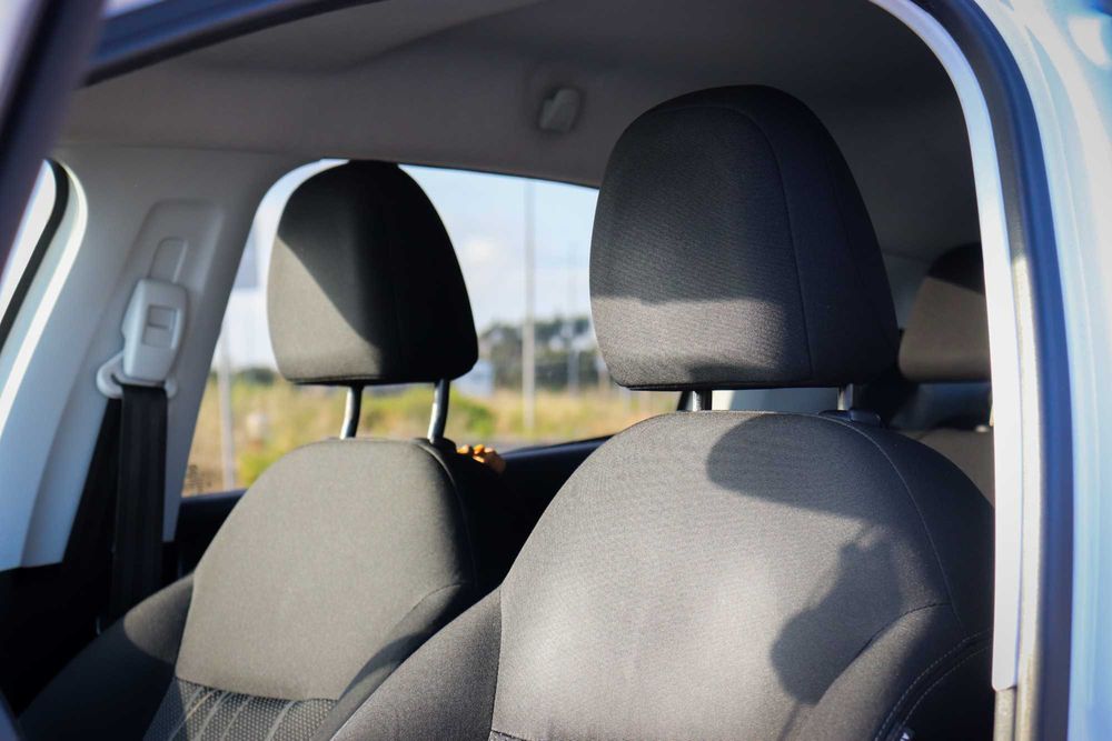 Peugeot 208  | 1.2 VTi |  2013