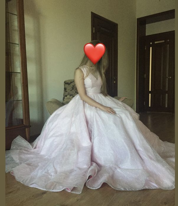 Випускна святкова сукня