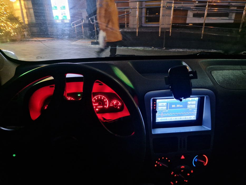 Авто в хорошому стані нефарбоване