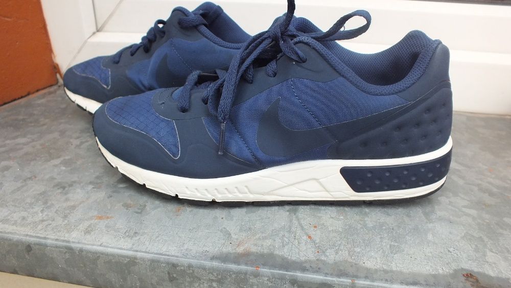 Super buty sportowe marki Nike roz 41