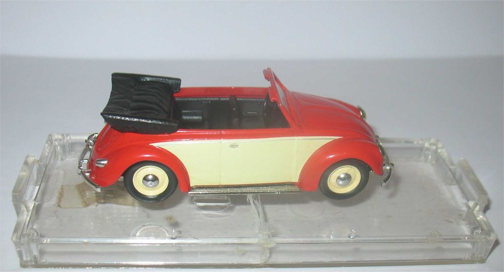 Vitesse - Volkswagen Carocha Cabriolet (aberto - vermelho) - 1949