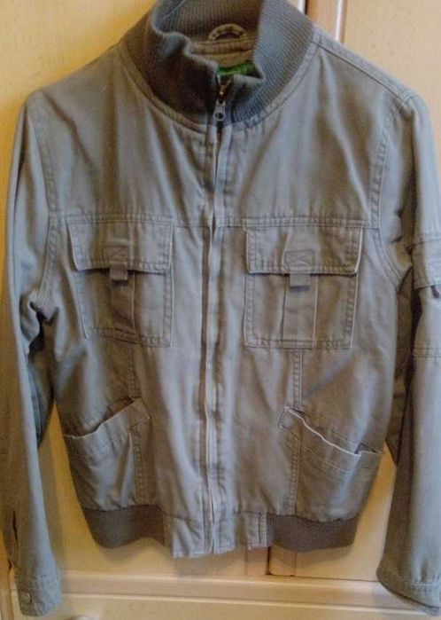 Kurtka chłopięca wiosenno-jesienna na wzrost 152 cm.