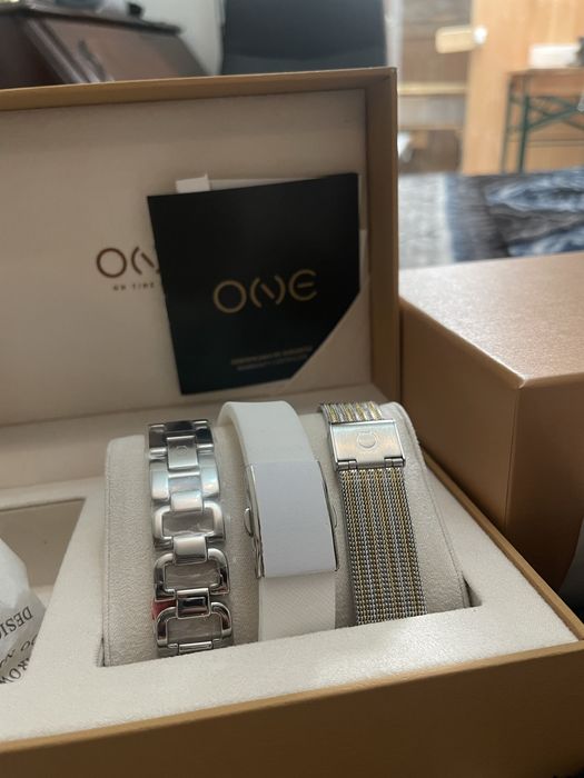 Braceletes relogio one