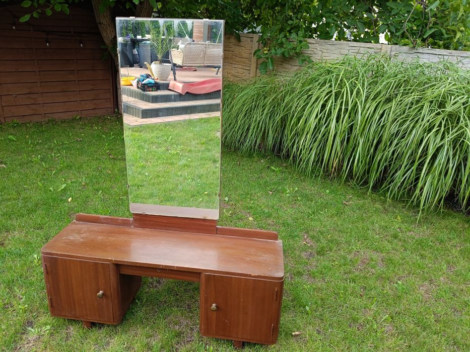 Toaletka z czasów PRL-u