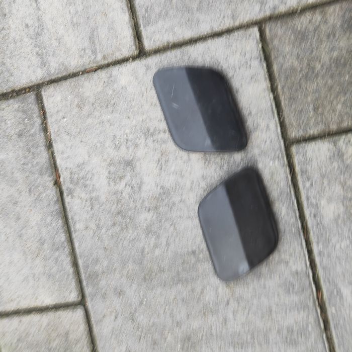 Zaślepka zatyczka spryskiwacza reflektora lampy przód VW Touareg Lift