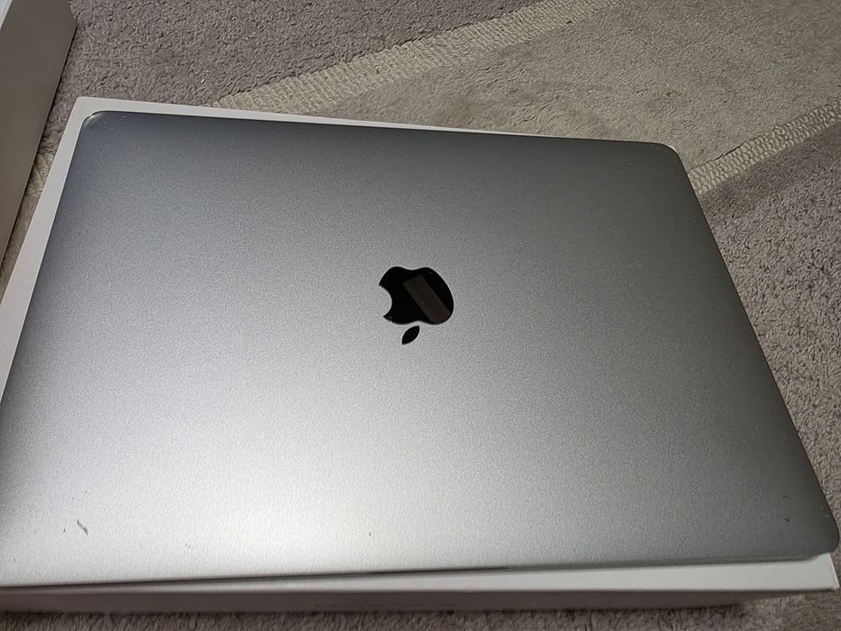 Macbook PRO 2019 A2159 16Gb в гарному стані