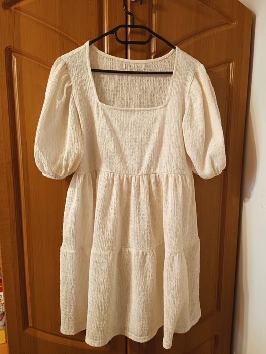Sukienka oversize ecru