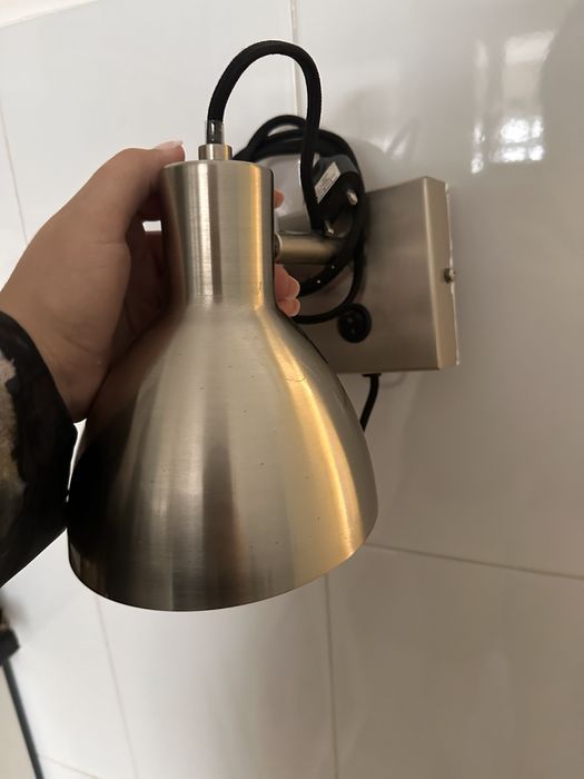 Candeeiros de parede (duas unidades)