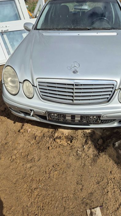 Mercedes w211 1.8 compresor maska silnik drzwi c744