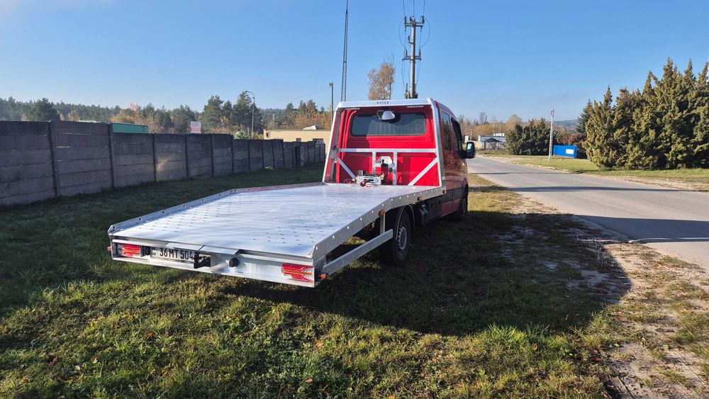 Mercedes Sprinter Zabudowa Autolaweta Laweta Najazd Dubel Kabina