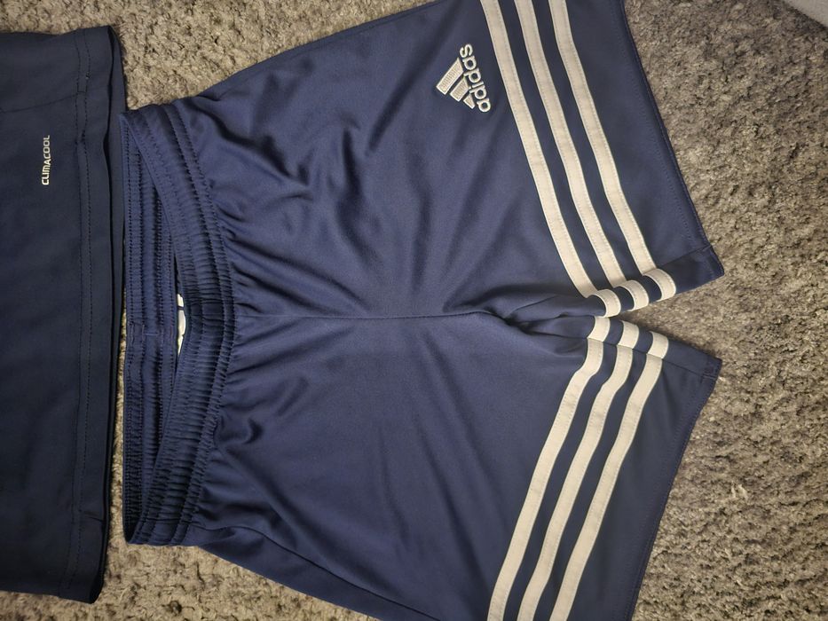 Koszulka + spodenki adidas r. 116
