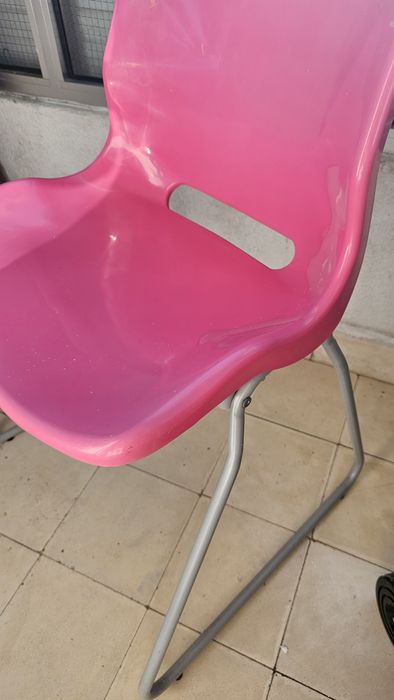Cadeira cor de rosa
