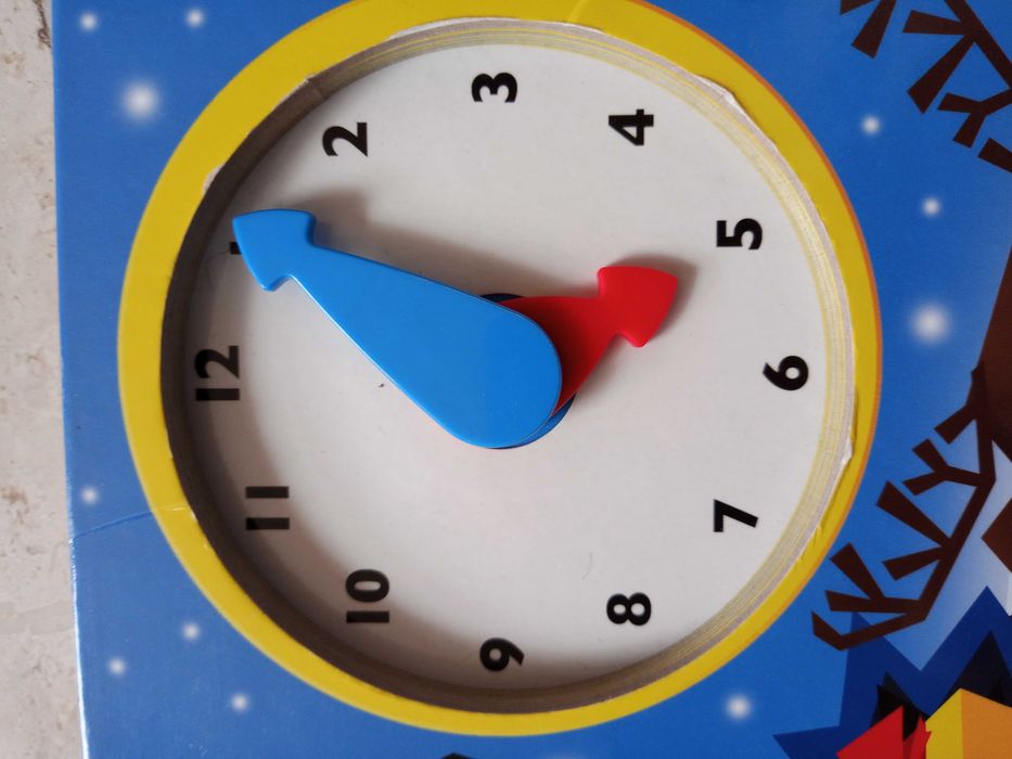 Livro com relógio "As Horas do Natal"