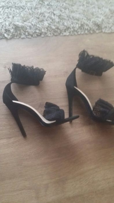 Sandalias Novas Lindíssimas e Elegantes