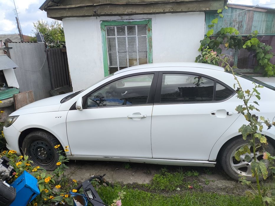 Jac j5 автомобиль