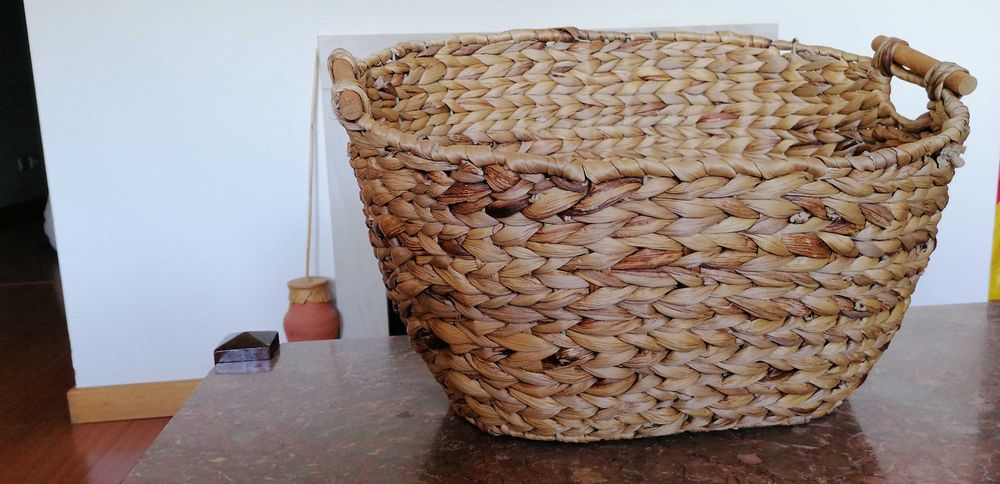 Cesto para lenha ou roupa
