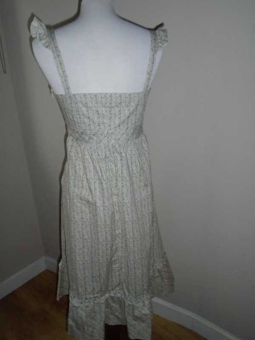 Vestido florinhas estilo "princesa”