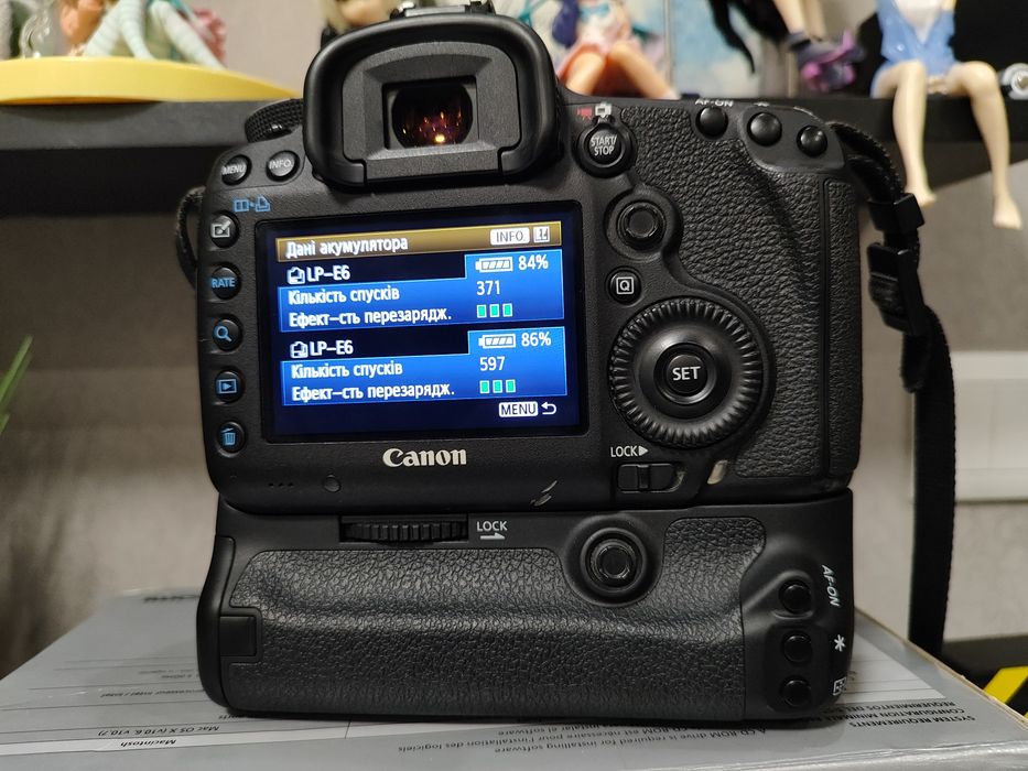 Canon 5D Mark III + оригінальний бустер BG-E11