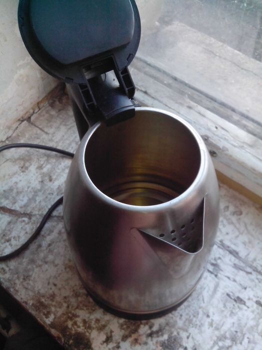 Электрочайник,  в хорошем состоянии.