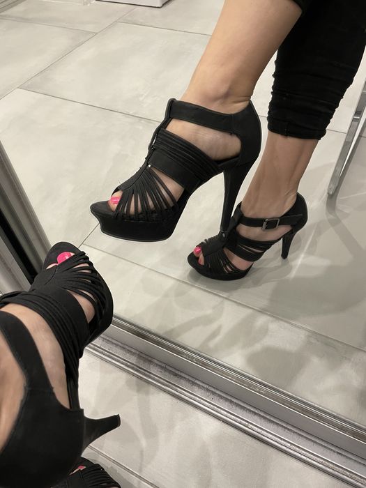 Sandałki zamszowe na platformie Jennifer & Jennifer roz 37