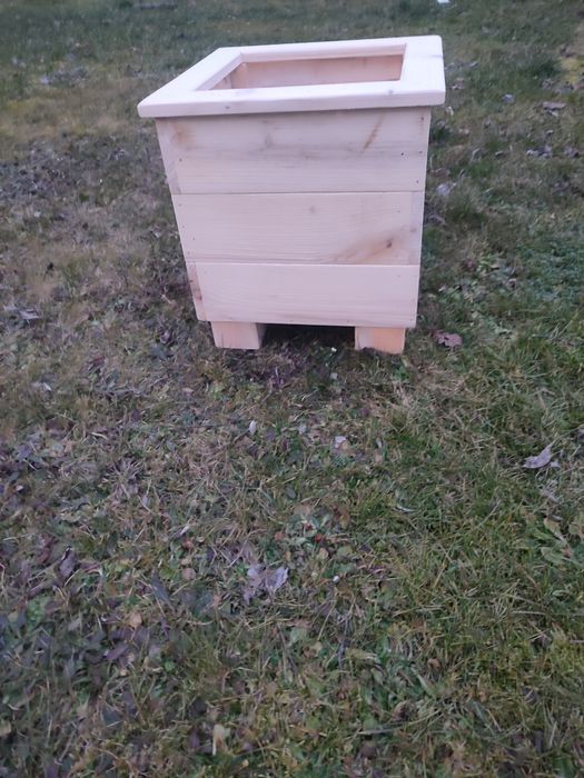 Donice drewniane ogrodowe