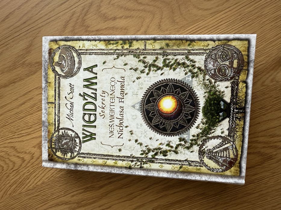 Sekrety nieśmiertelnego nicholasa flamela Michael Scott Wiedźma