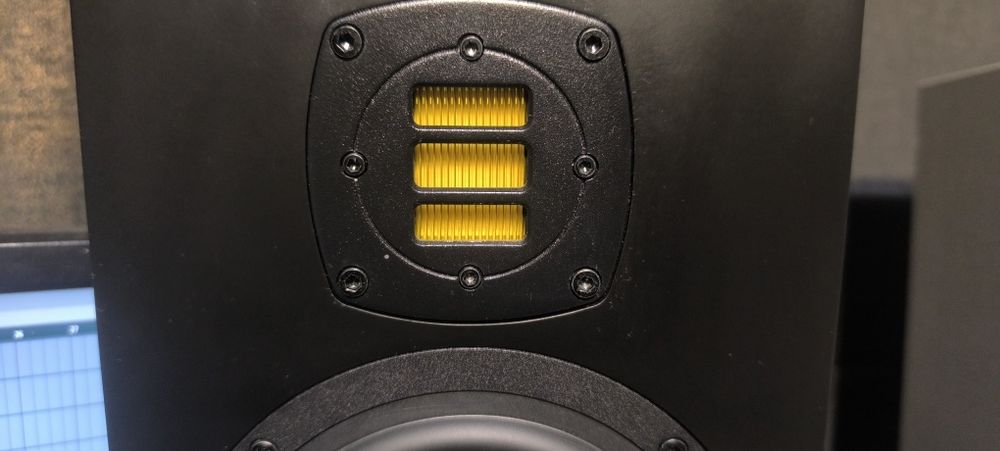 Eve audio SC205 - Monitory studyjne