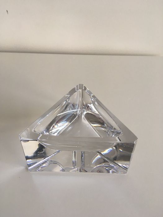 Elegante peça de cristal Atlantis