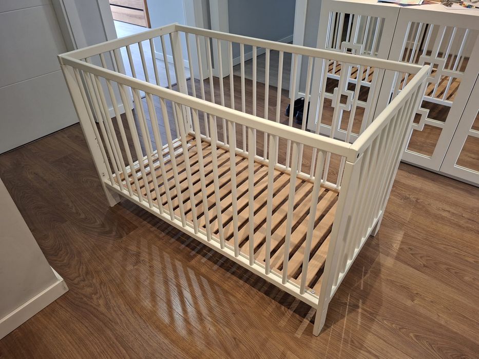 Berço para bebé e criança, Branco