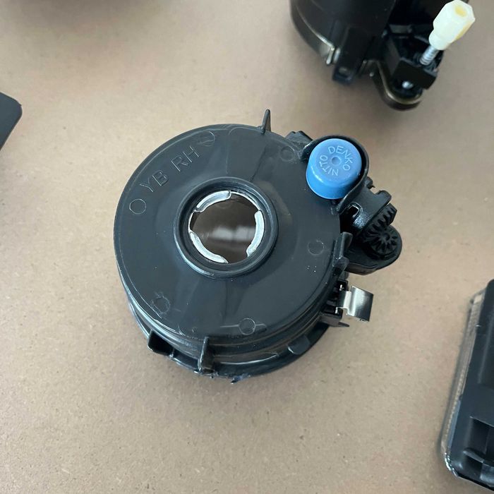 Противотуманки/туманки БМВ BMW E34E36E38E39E46E60E65E70E71E83E84E90F01